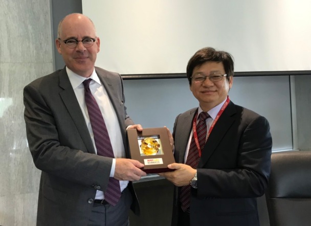 Iain Stewart院長與王永和院長