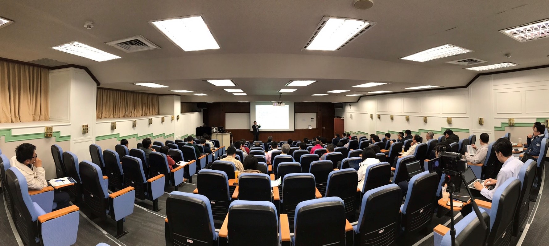 【智慧機器視覺AOI瑕疵檢測】課堂狀況 【智慧機器視覺AOI瑕疵檢測】課堂狀況