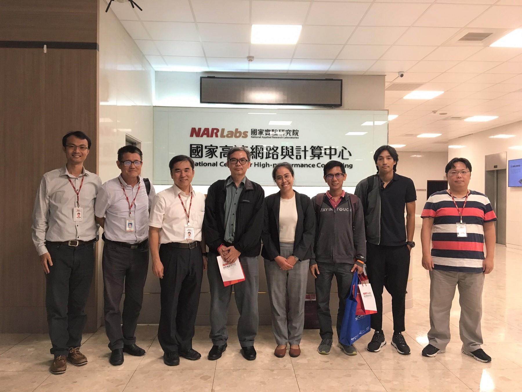 Thailand's NECTEC visitors and NCHC hosts. Thailand's NECTEC visitors and NCHC hosts.