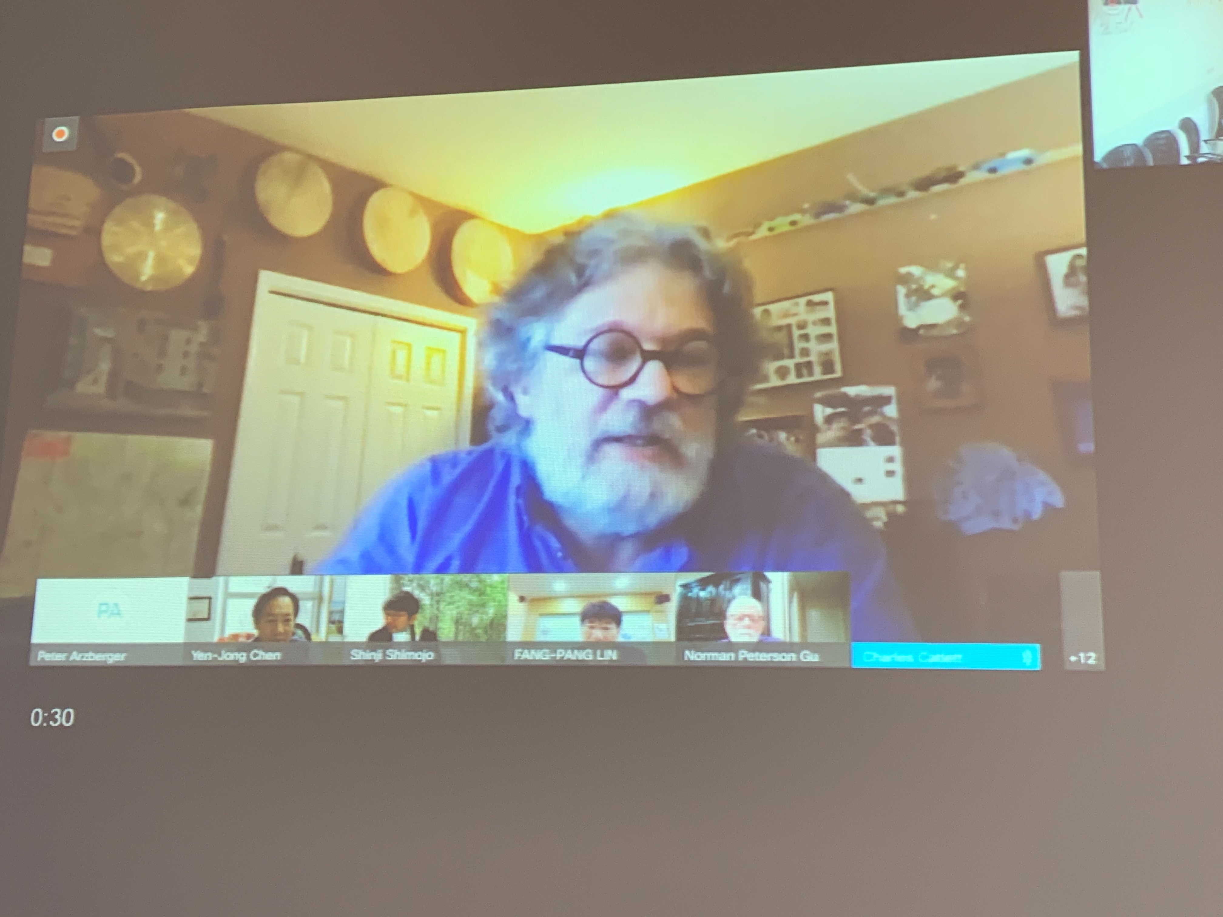 (右) Charlie Catlett，演講題目: “Artificially Intelligent Cities”