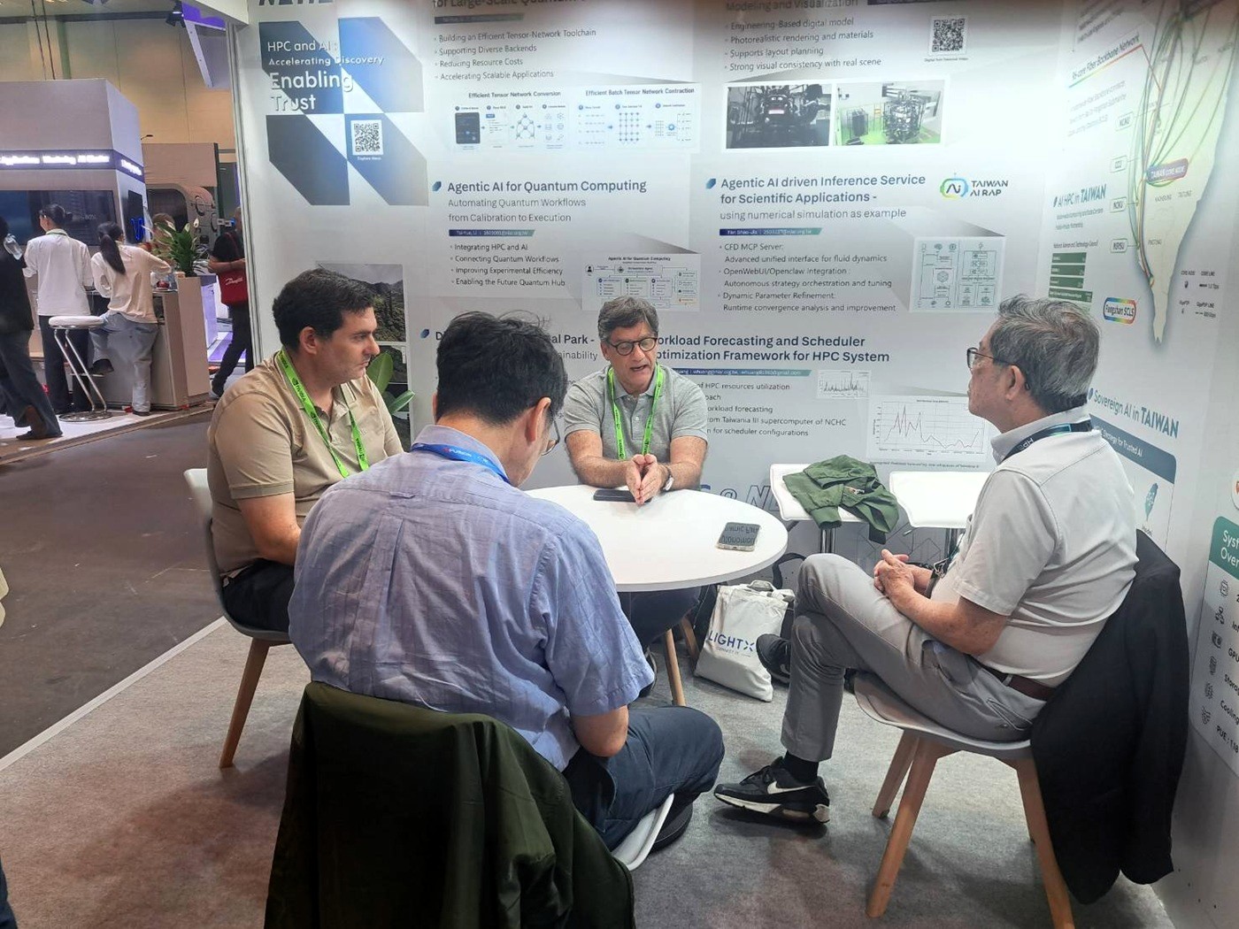Prof. Rui Oliveira (University of Minho, Portugal; Researcher and Board Member, INESC TEC) visits the NCHC booth for discussions.