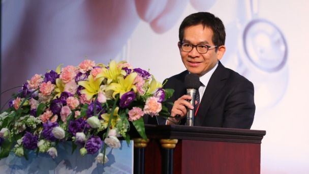 臺北榮民總醫院 醫學究究部轉譯研究科吳俊穎主任