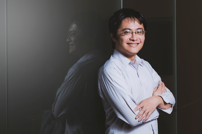 台灣大學電機工程學系副教授李宏毅副教授 台灣大學電機工程學系副教授李宏毅副教授